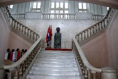 82 Cuba - Havana Centro - Museo de la Revolucion - main staircase and Jose Marti statue.JPG